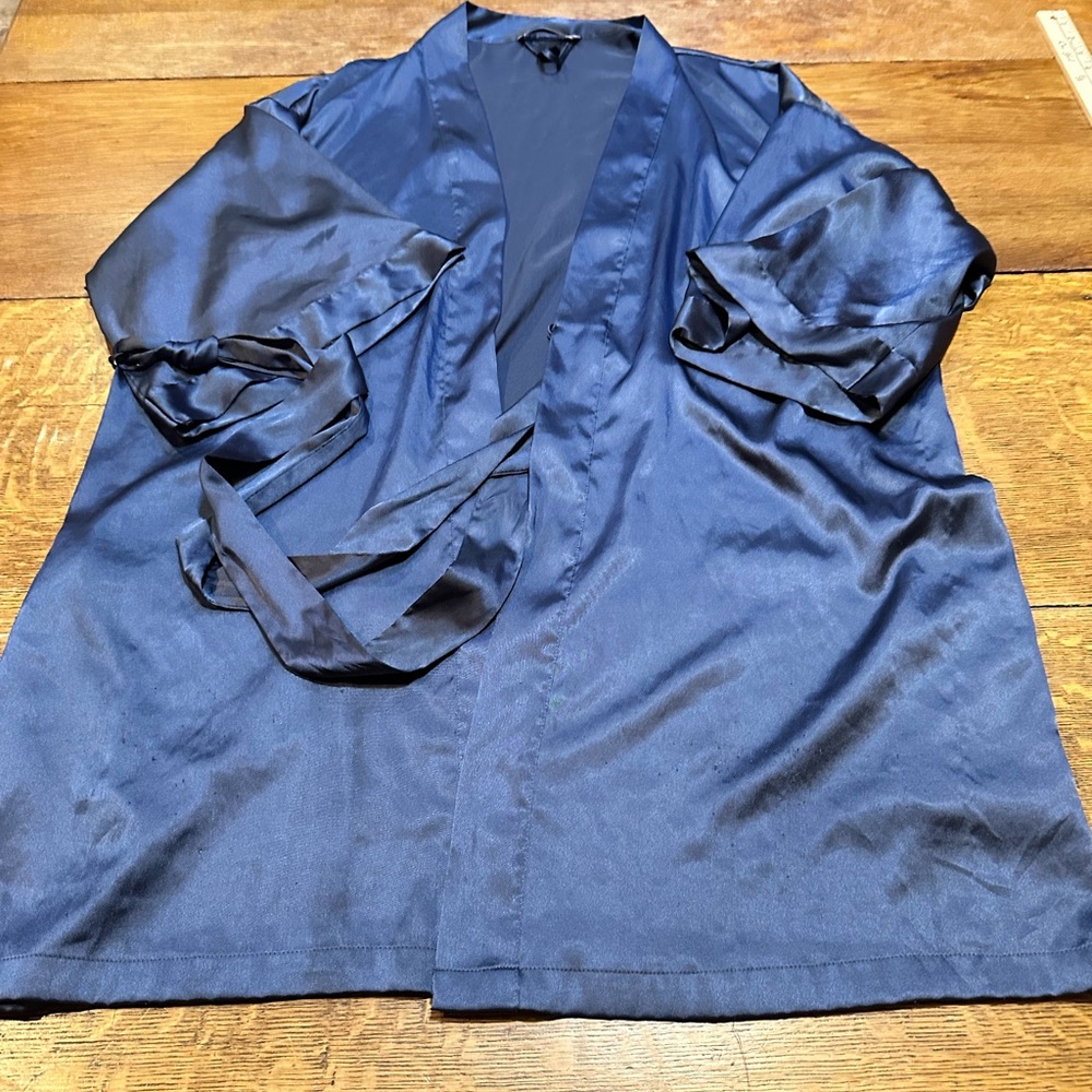 Victoria’s Secret robe sz med/large blue with sash